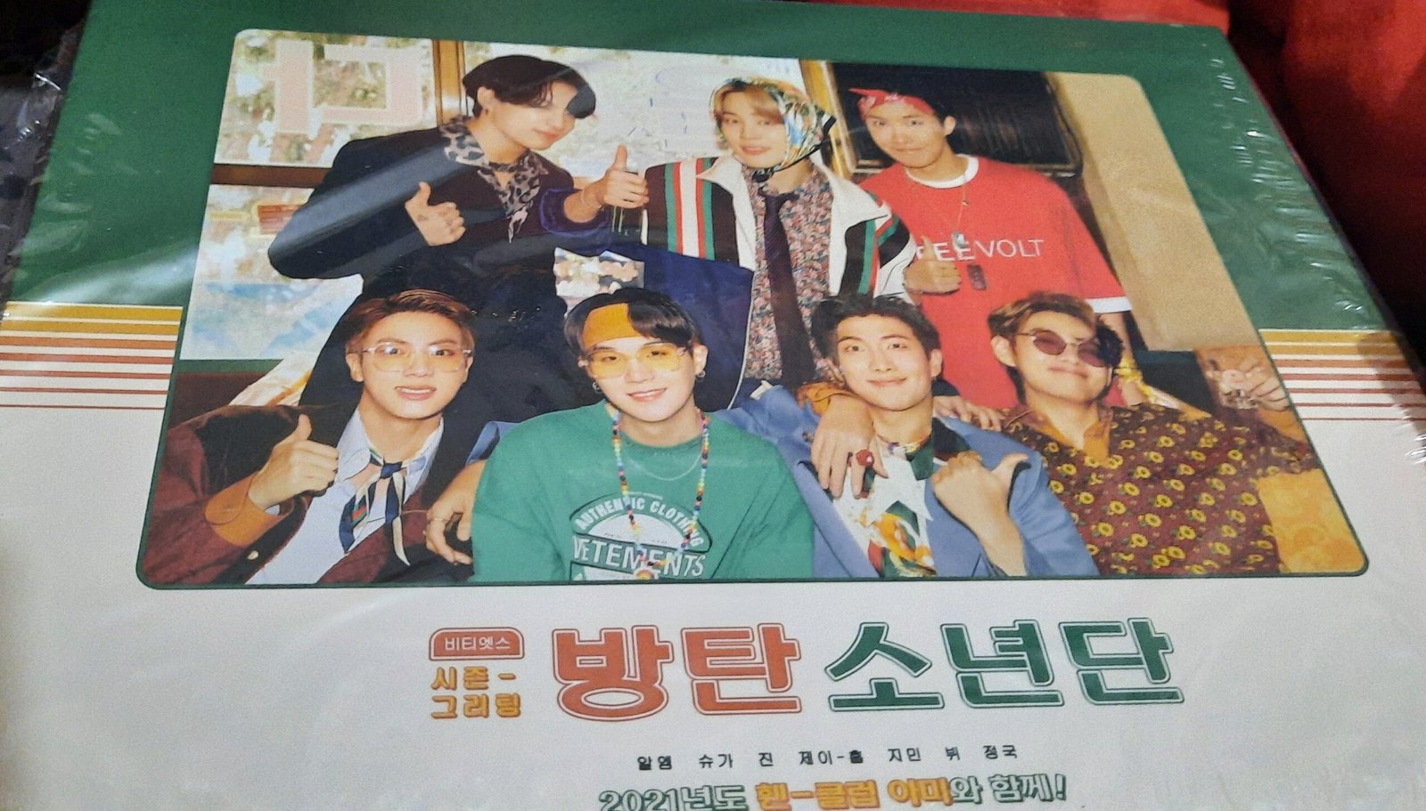 BTS 2021 SEASON'S GREETINGS DVD  [Japan Pre-Order] photo review