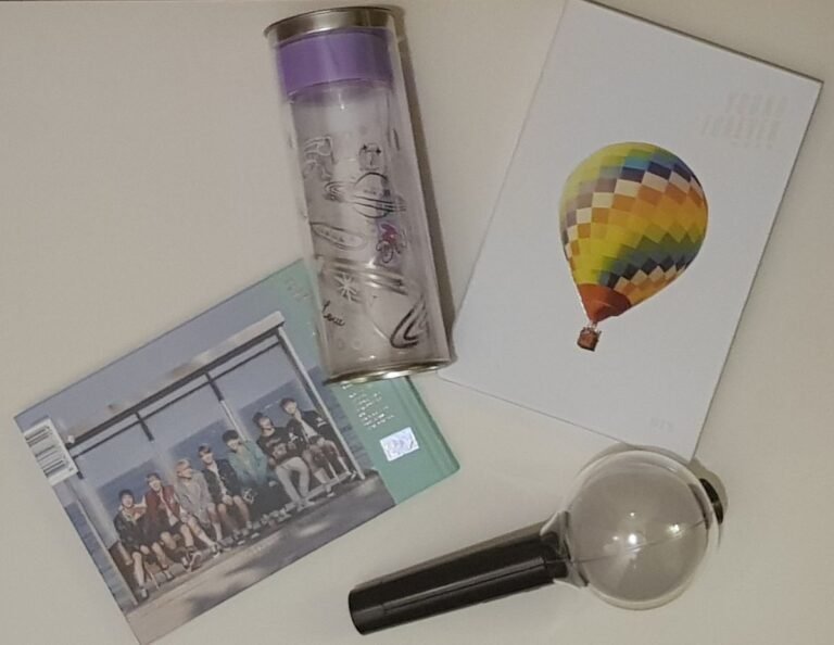 YOU NEVER WALK ALONE [Left Ver] photo review