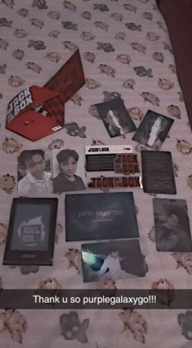 JHOPE- Jack In The Box photo review