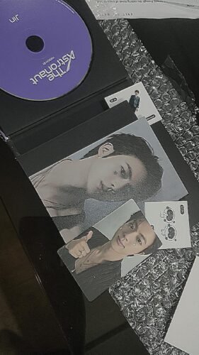 JIN - The Astronaut photo review