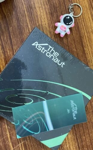 JIN - The Astronaut photo review