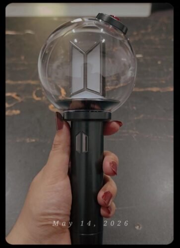 BTS OFFICIAL LIGHT STICK VER.4 [JP Pre-Order] photo review
